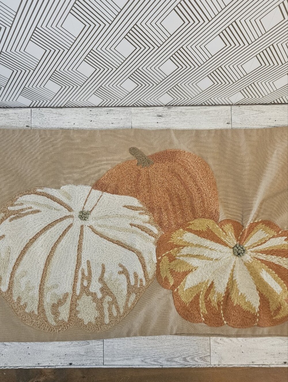 Pottery Barn Crewel Embroidered Pumpkin  Patch Pillow Cover 16 x 26  Lumbar
